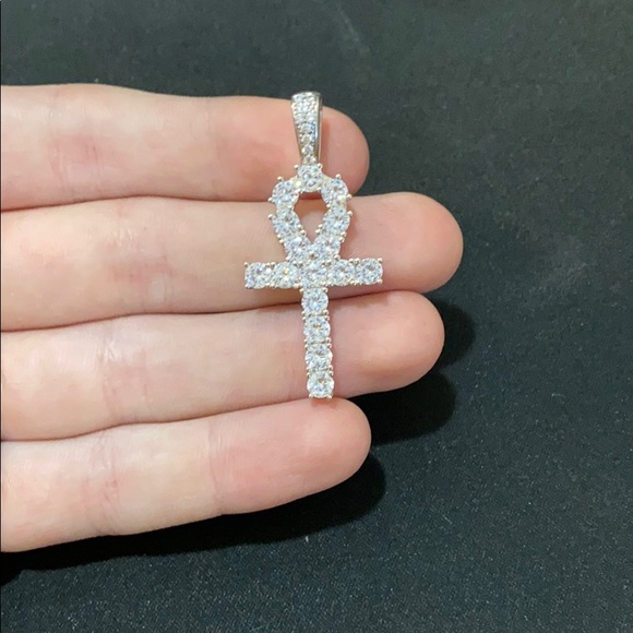 Pendant - Picture 2 of 2